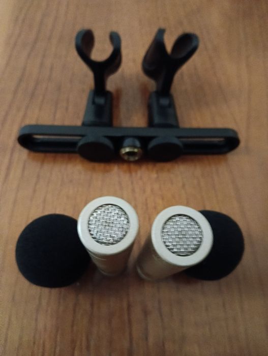 2 microfones condenser Behringer e set