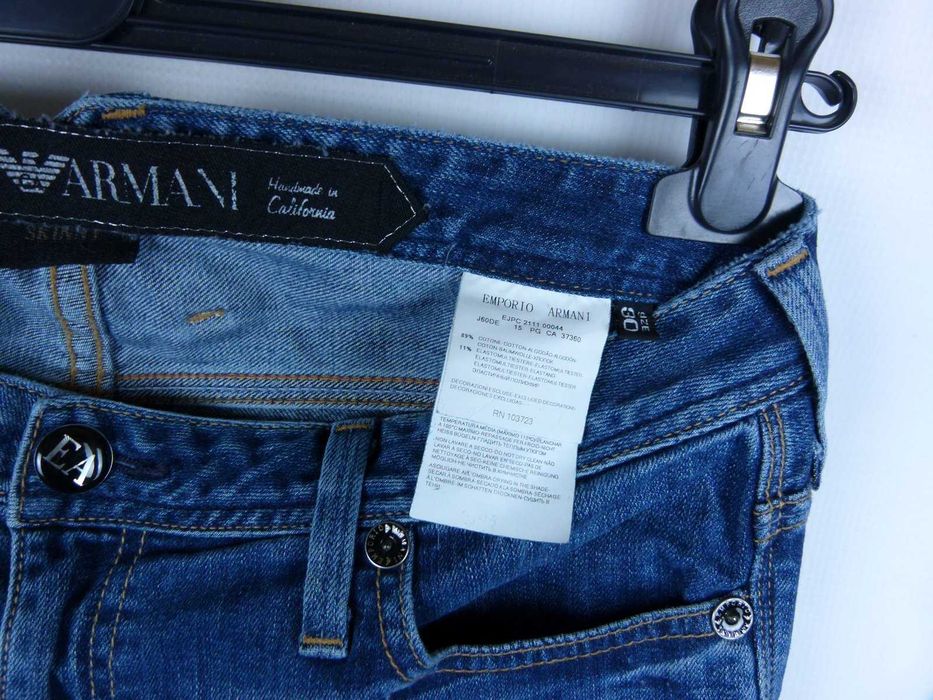 Emporio Armani skinny spodnie jeans proste nogawki / 30