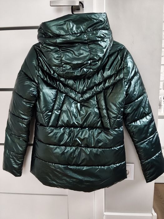 Kurtka zimowa damska r.S zielona błyszcząca