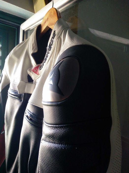 Casaco em Pele Dainese