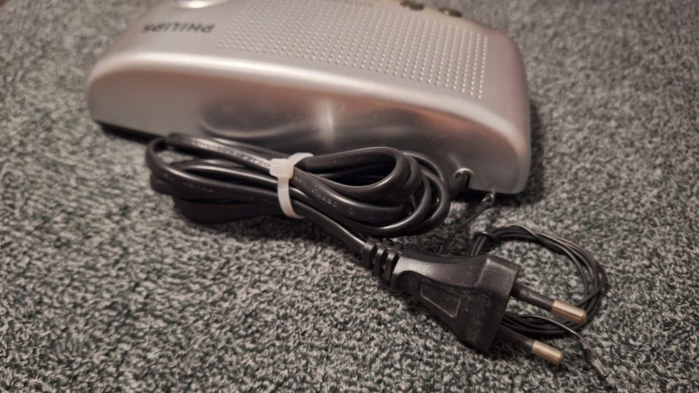 Radiobudzik Philips AJ3110 Radio FM ,  100% sprawne !
