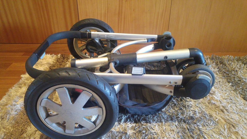 Carrinho Quinny Buzz e Babycoque MAXI COSI