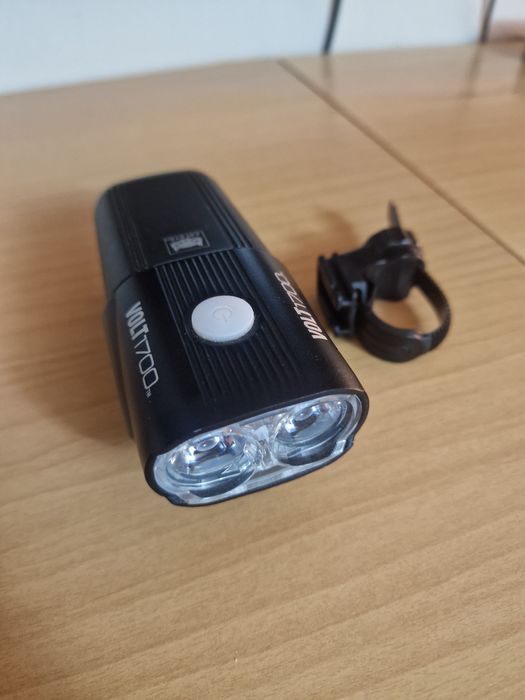 Lanterna Cateye volt1700