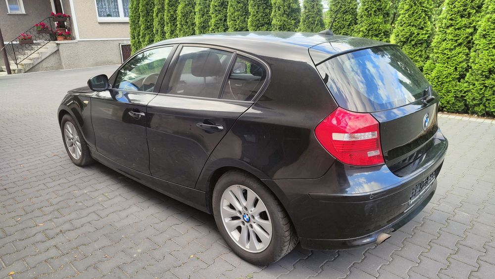 Klapa bagażnika BMW 1 E87 Lift czarna Black sapphire części