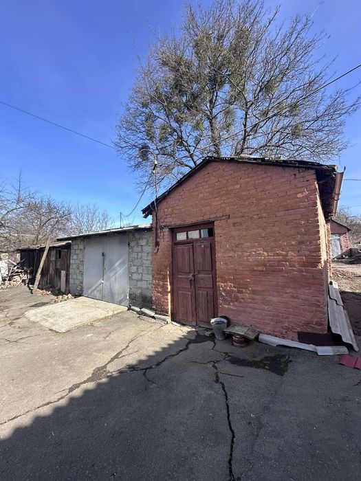 Продаж частини будинку, пров. Любові