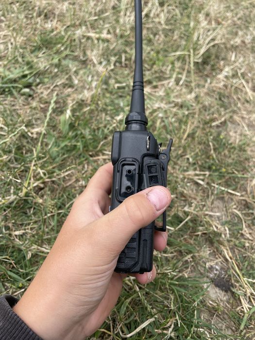 продам рацію uv-5r
