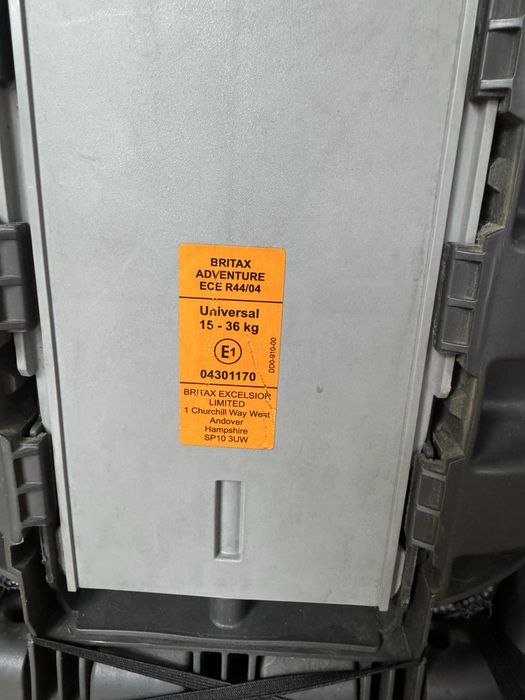 Дитяче автокрісло Britax Romer 3-12 років