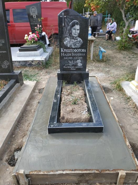 Реставрація Пам'ятників  Догляд за могилами