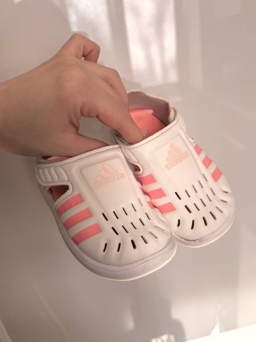 Босоніжки літні кросівки adidas 23 розмір 15 см устілка