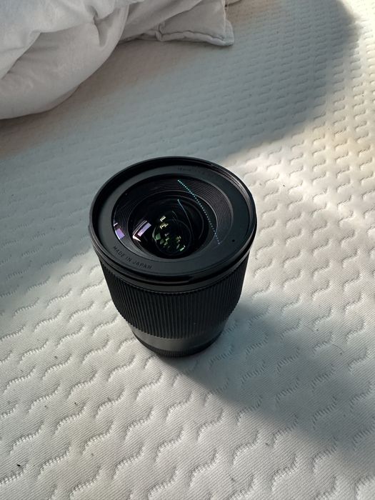Obiwktyw sigma16mm f1.8 dc dn