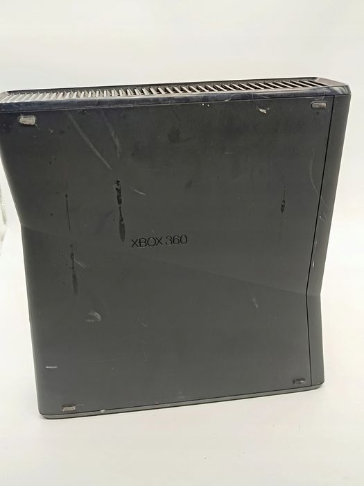 konsola xbox 360 s 250 gb + pad + zestaw gier + sensor kinect