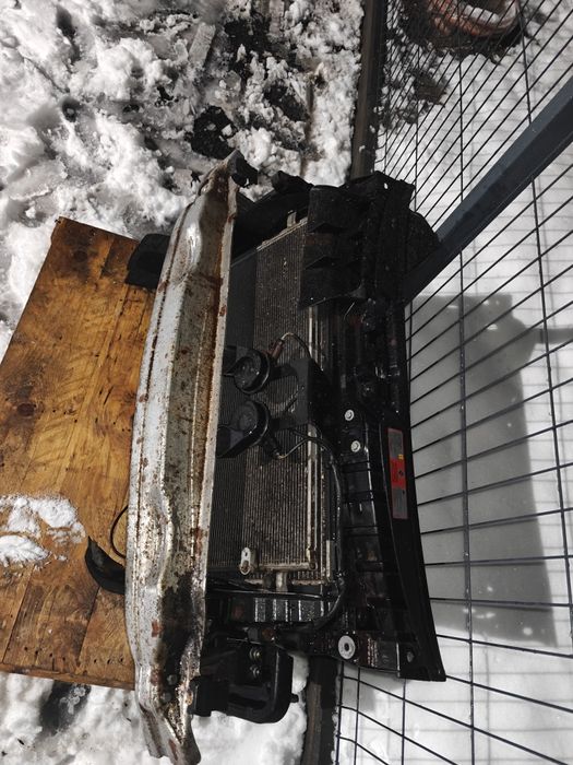 Kompletny Pas Przedni Chłodnice Wentylatory Audi A6 C6 2.4 V6 BDW