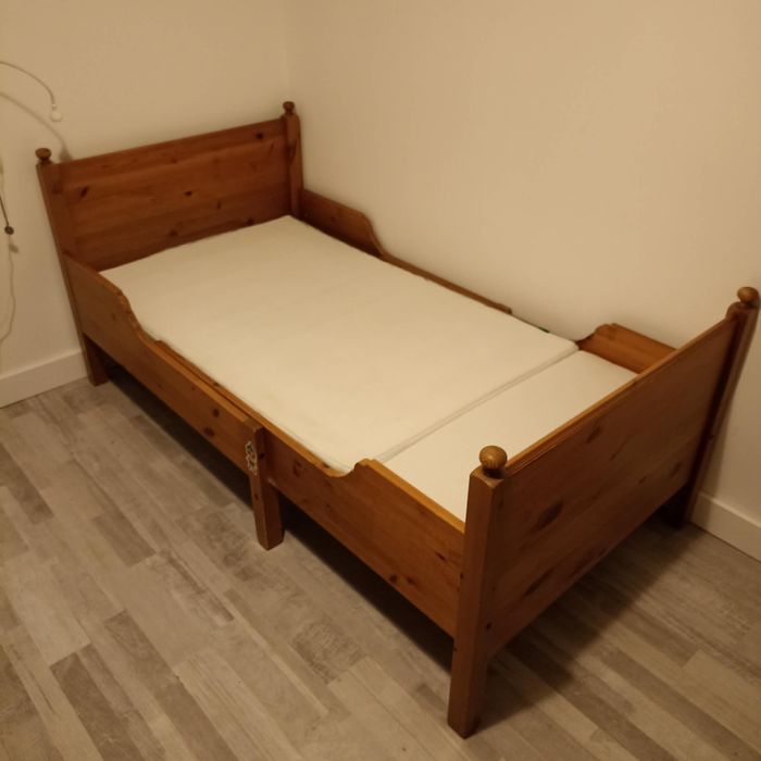 Łóżko rozsuwane Ikea  LEKSVIK