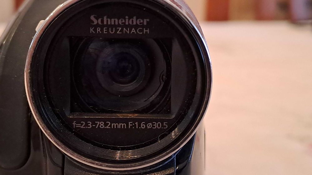 Câmara de Vídeo Samsung VP-DX100/XEF.
