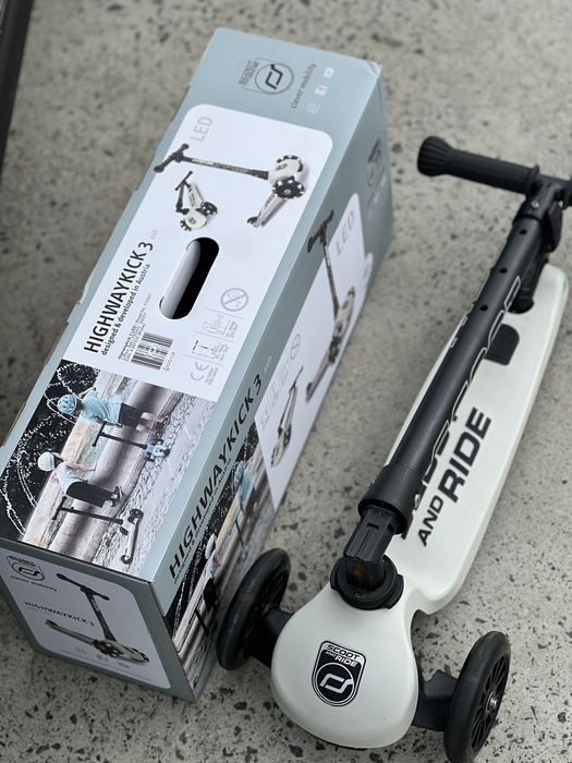 Самокат Scoot and Ride