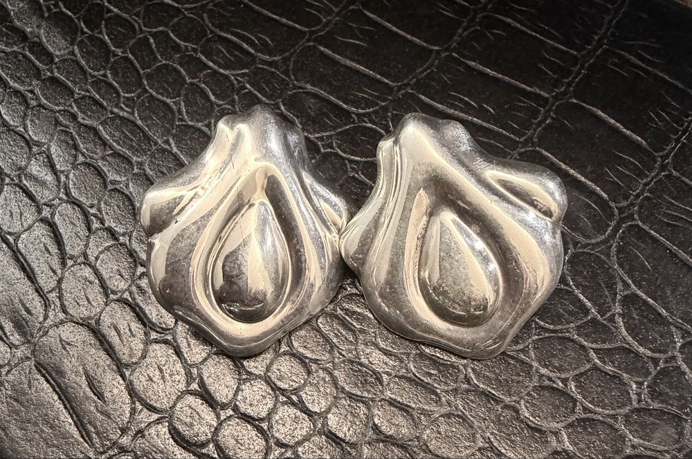 Par de brincos em prata