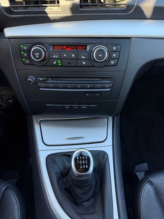 BMW 118d Cabrio Pack M 2012