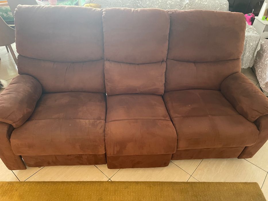 Sofa 3 lugares  em prefeito estado