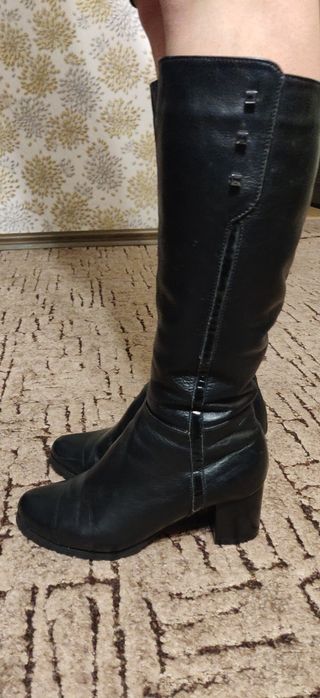 Женские зимние кожаные сапоги 37 размер: 700 грн. - Інше Олексіївка на Olx