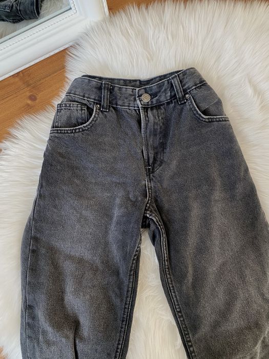 Джинси Bershka кльош