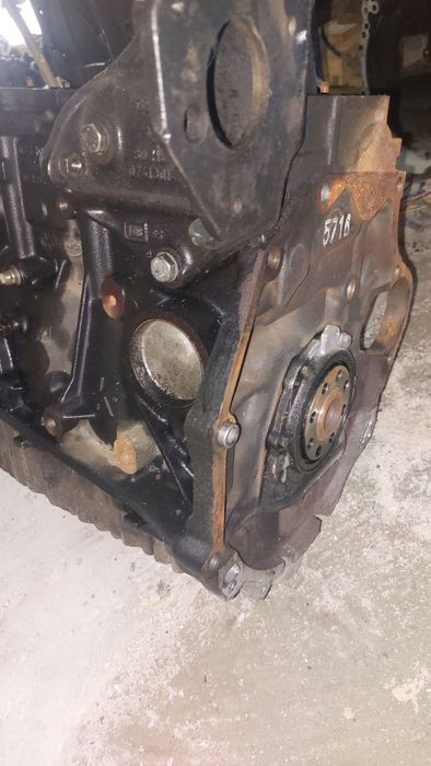 блок двигуна T4 2.4D AAB поршня шатуни