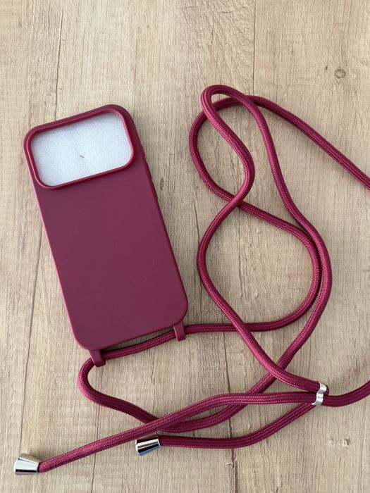 Чохол з шнурочком через плече на IPhone 17 Pro