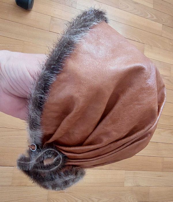 Шапка-бандана кожаная женская