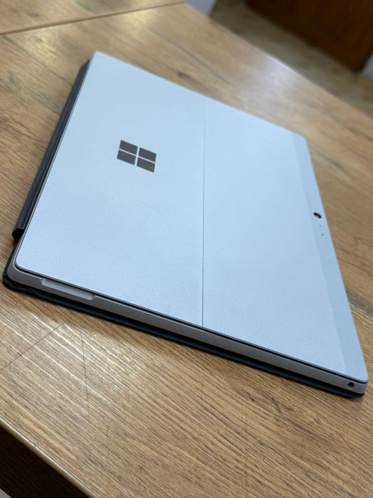 Microsoft Surface Pro 5 + Modem LTE | 8/256GB | Elita GSM