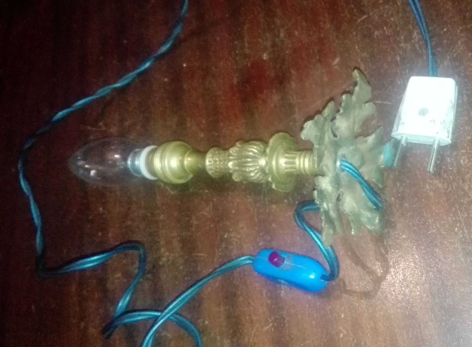 Metal table lamp437073627359498243