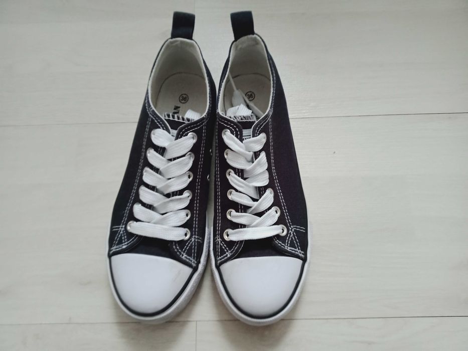 Trampki czarne rozmiar 36