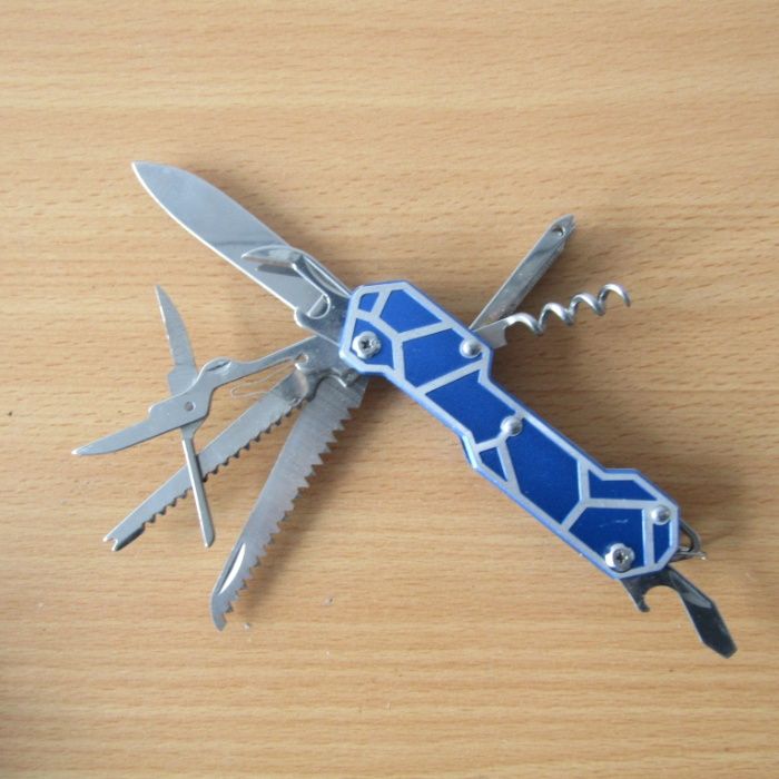 Нож туристический multitool