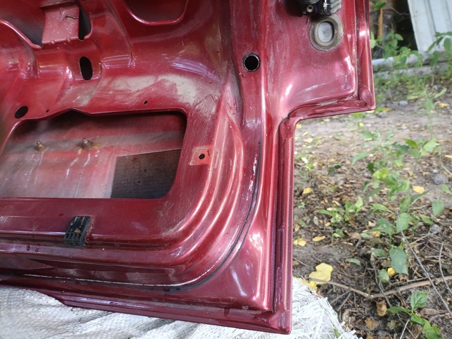 Задня ляда Кришка багажника Ford Scorpio mk1
