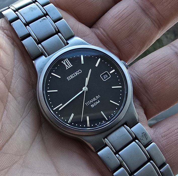 Годинник Seiko titanium чоловічий.
