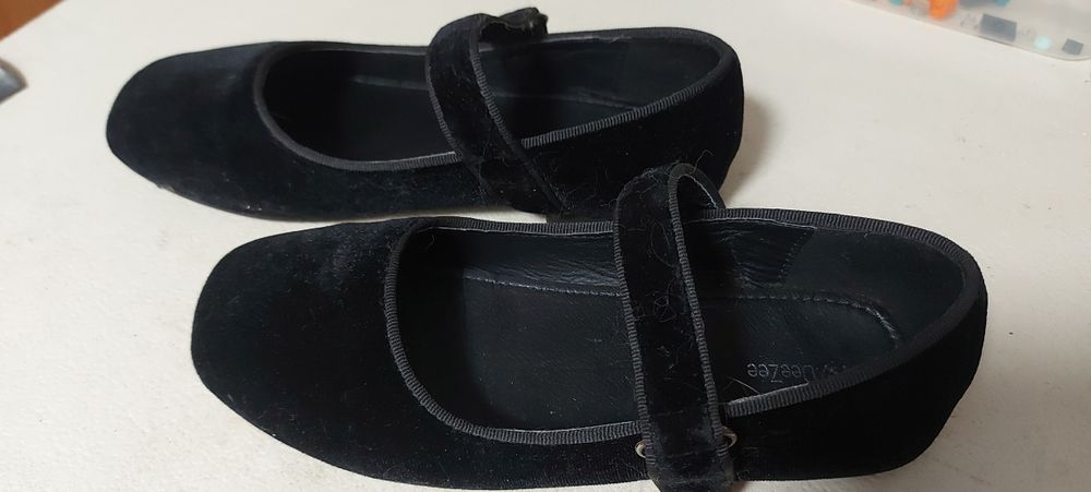 Półbuty dziewczęce rozmiar 33. Czarne