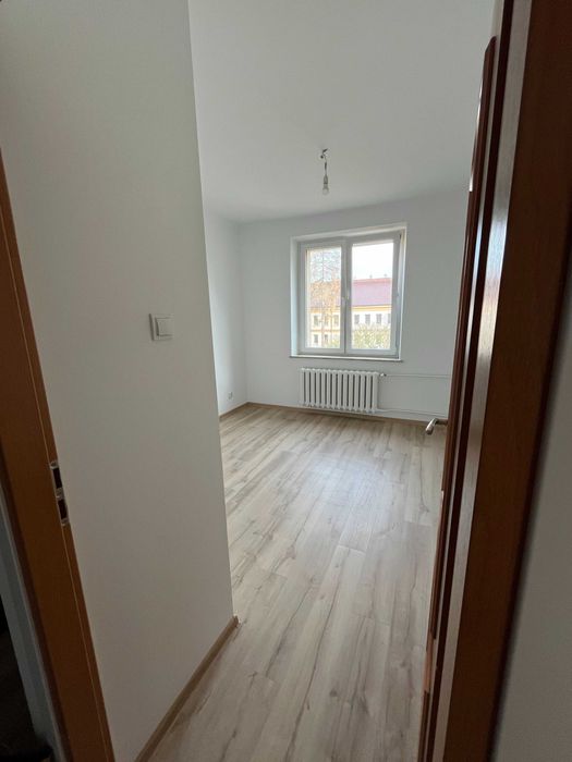 Sprzedam dwupokojowe mieszkanie w centrum Jaworzna.