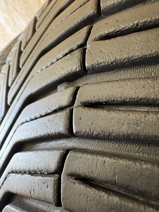 2 X Opony Wielosezonowe 225/55R18 Michelin