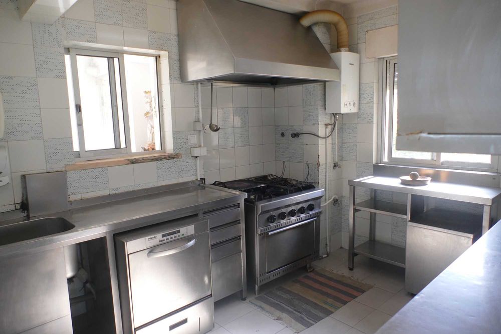 Quarto Compartilhado Hostel -  Sem Caução - Odivelas, Lisboa, Portugal