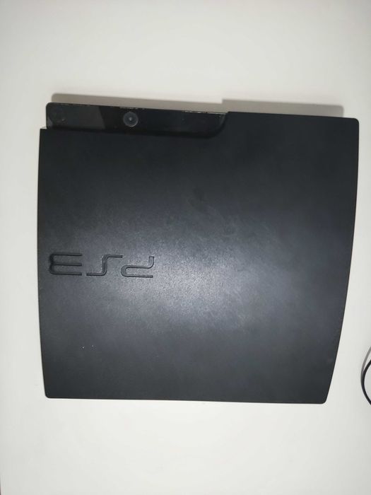 Unlocked PS3 Slim + Controller with Games64309737443714123