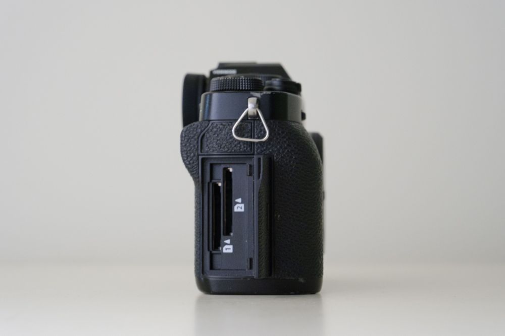 Fujifilm X-T3 + cage
