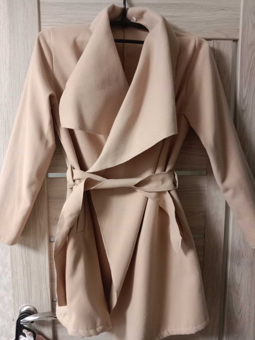 Пальто на теплу осінь