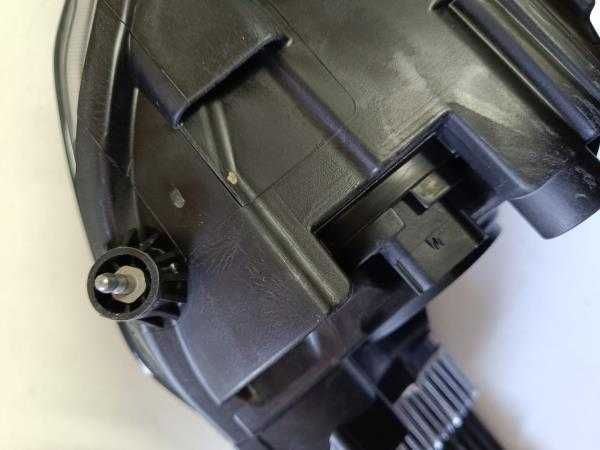 Otica Direita Ford Focus IV (18->)