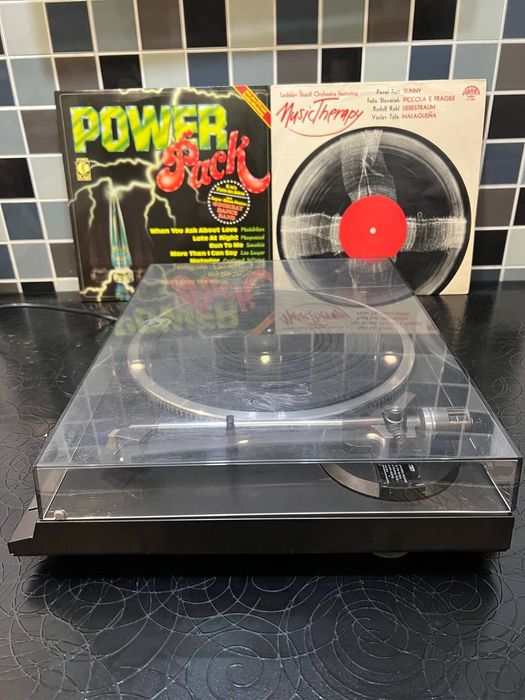 Technics SL QD33 Вініловий програвач