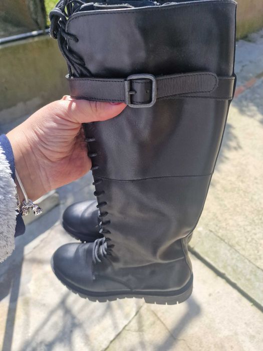 Botas novas ESC modernas