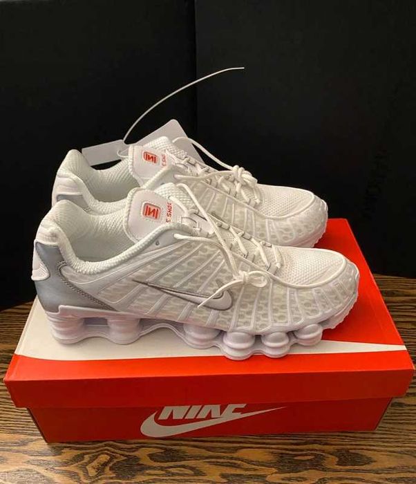 Nike_Shox TL  Biały R.38