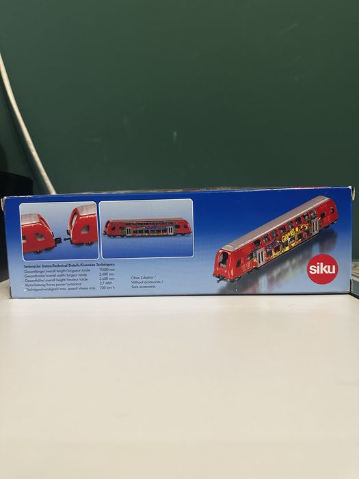 Детская игрушка поезд