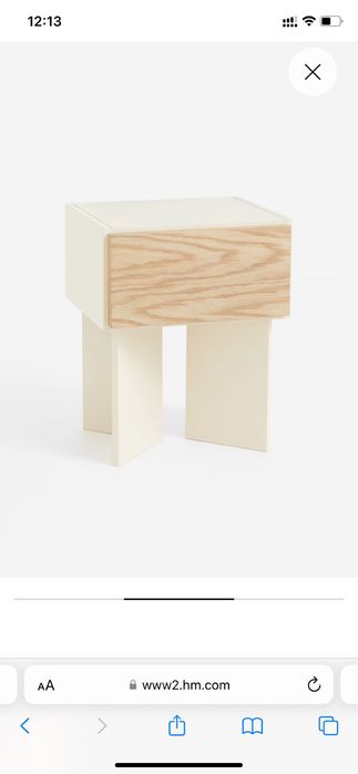 Mesa de cabeceira H&M home (ótimo estado). Preta