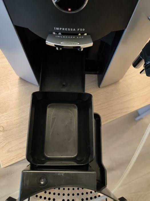 Ekspres ciśnieniowy Jura Impressa F50