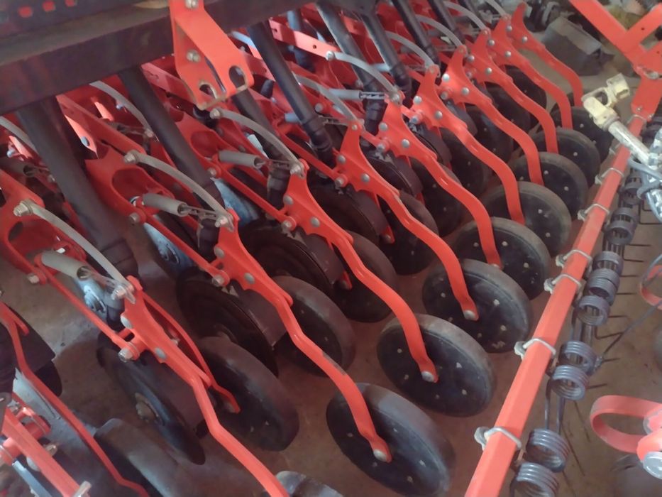 Agregat rozsiewacz Kuhn Rauch