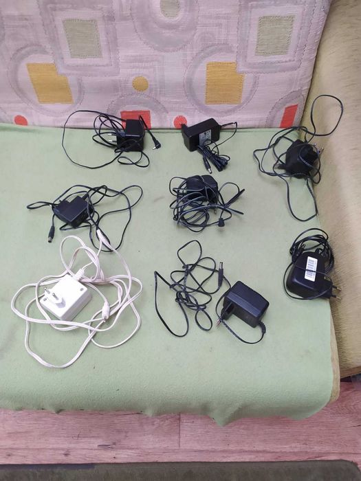 Ładowarki do sprzętu RTV i telefonów.