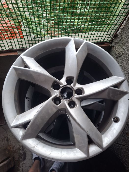 Jantes Audi A5  em bom estado  R 19 / 8.5 J / ET 32